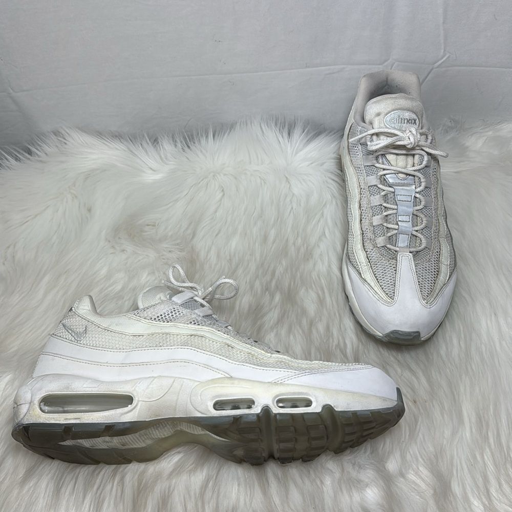 Nike Air Max 95 Men's Essential White and Gray‎ Athletic Shoes Sz 14